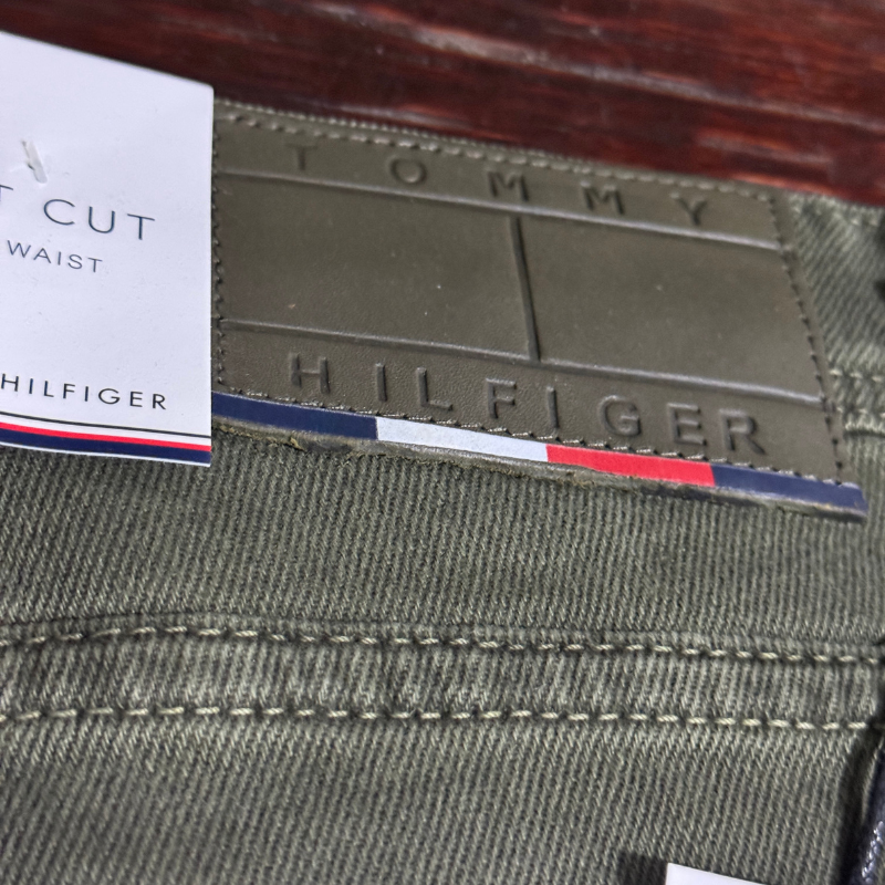 Tommy Hilfiger Vert Kaki - Coupe Droite